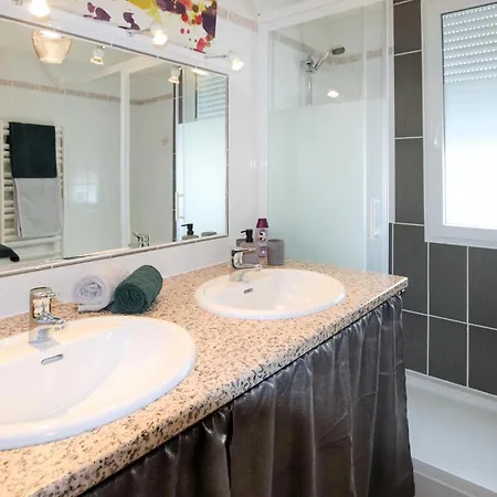 Holiday home Gorgeous In With Wifi *