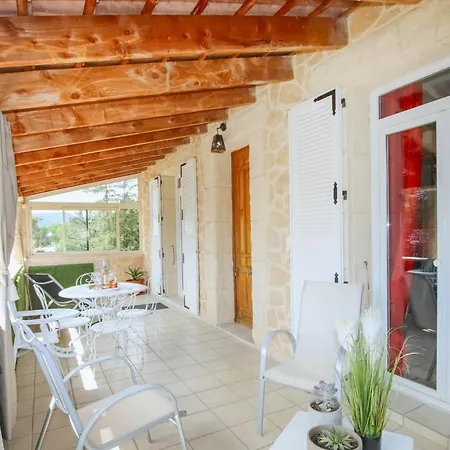 Holiday home Gorgeous In With Wifi Eyguians